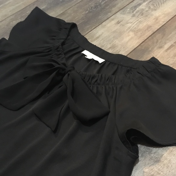 LOFT short sleeve bow front blouse S - Picture 3 of 4